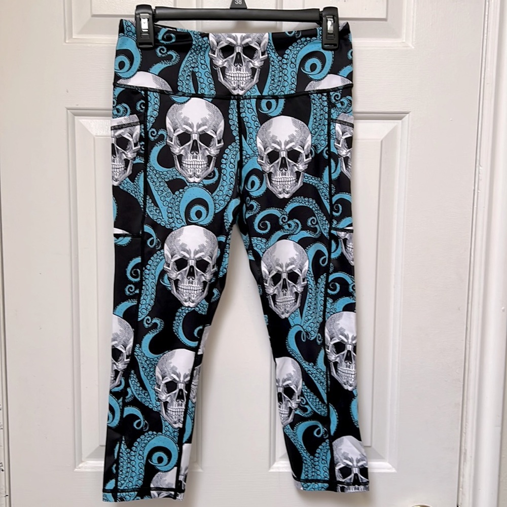 Constantly Varied Gear Kraken Skulls - Capri Length Size Small (One-Time Print)